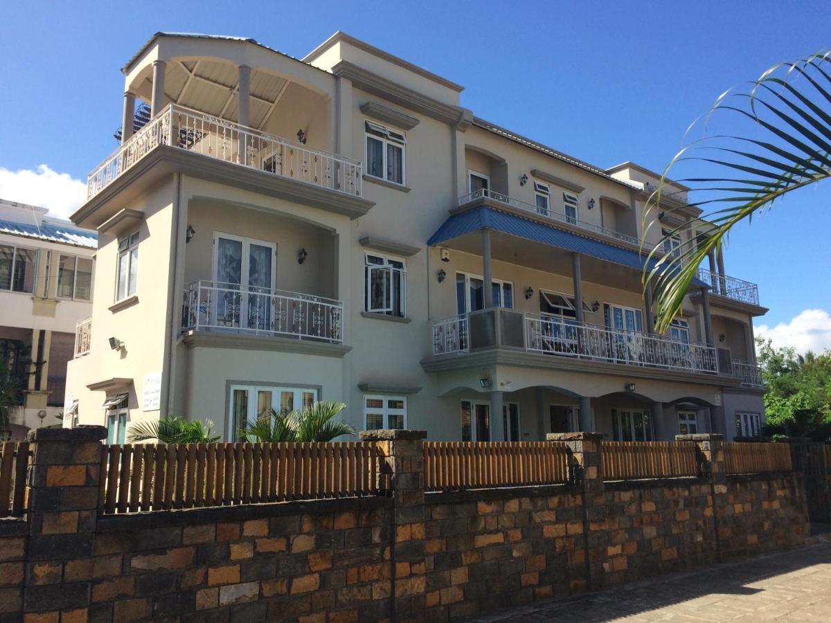 Jet Villa Flic en Flac Экстерьер фото